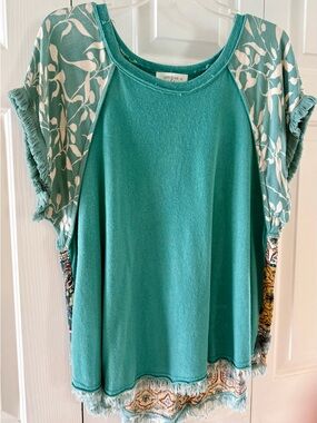 Umgee Teal Raglan Sleeve Fringe-Hem Shirt with Printed Side Panels